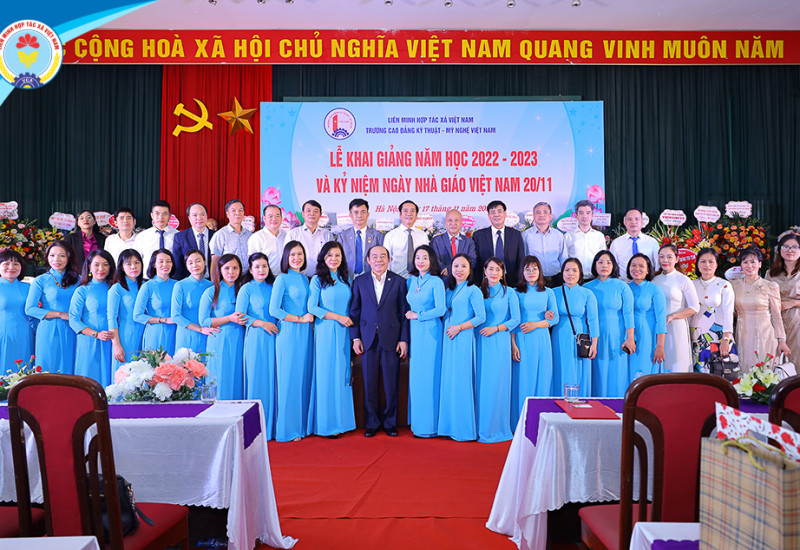 Lễ khai giảng năm học 2022 - 2023 và kỷ niệm ngày nhà giáo Việt Nam 20/11